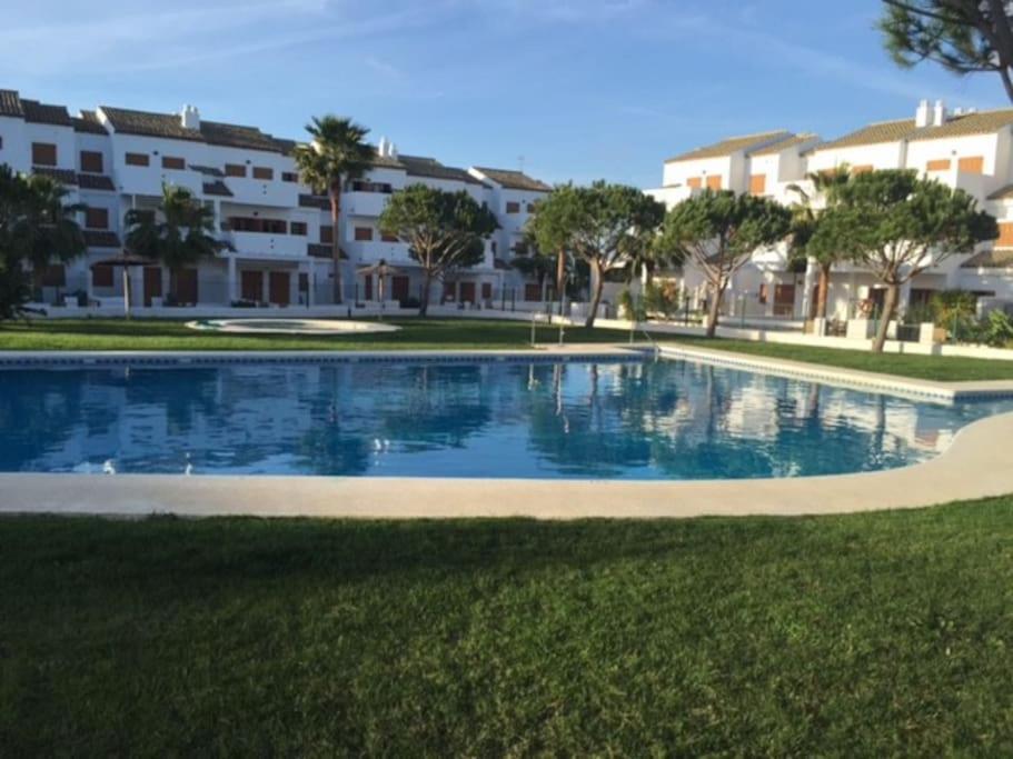 Precioso Apartamento A 700 M Del Mar Chiclana de la Frontera Exteriör bild