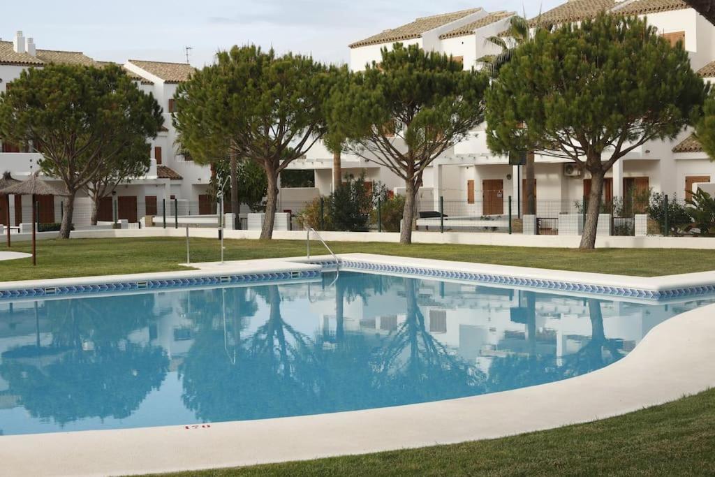 Precioso Apartamento A 700 M Del Mar Chiclana de la Frontera Exteriör bild